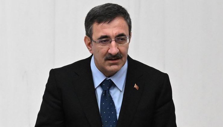 Cevdet Yılmaz’dan Gündeme Dair Kritik Mesajlar